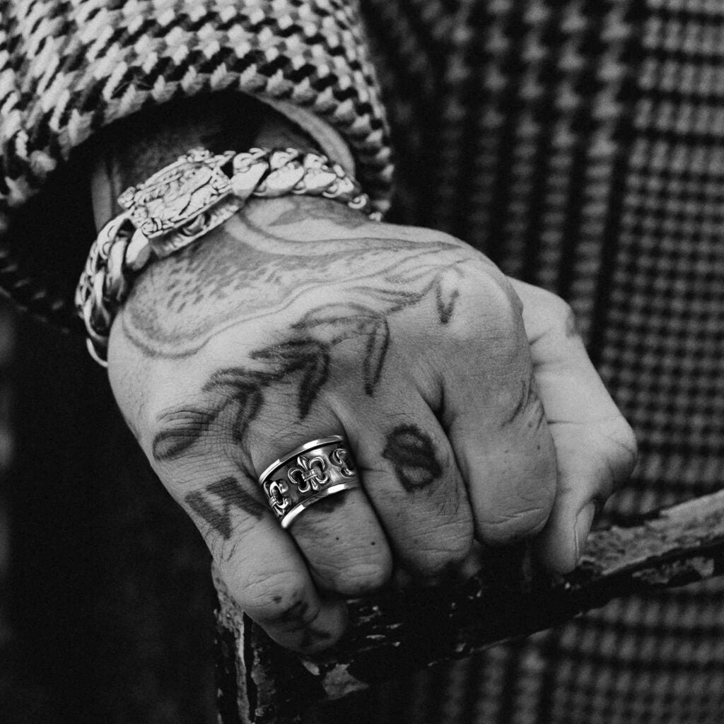 Authentic Chrome Hearts BS Fleur Spinner Ring – ring detail close-up