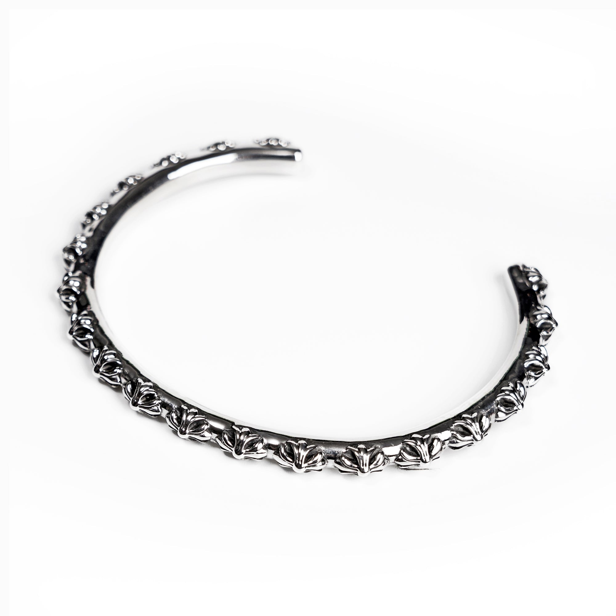 CH Plus Hoop Bangle – bracelet back view