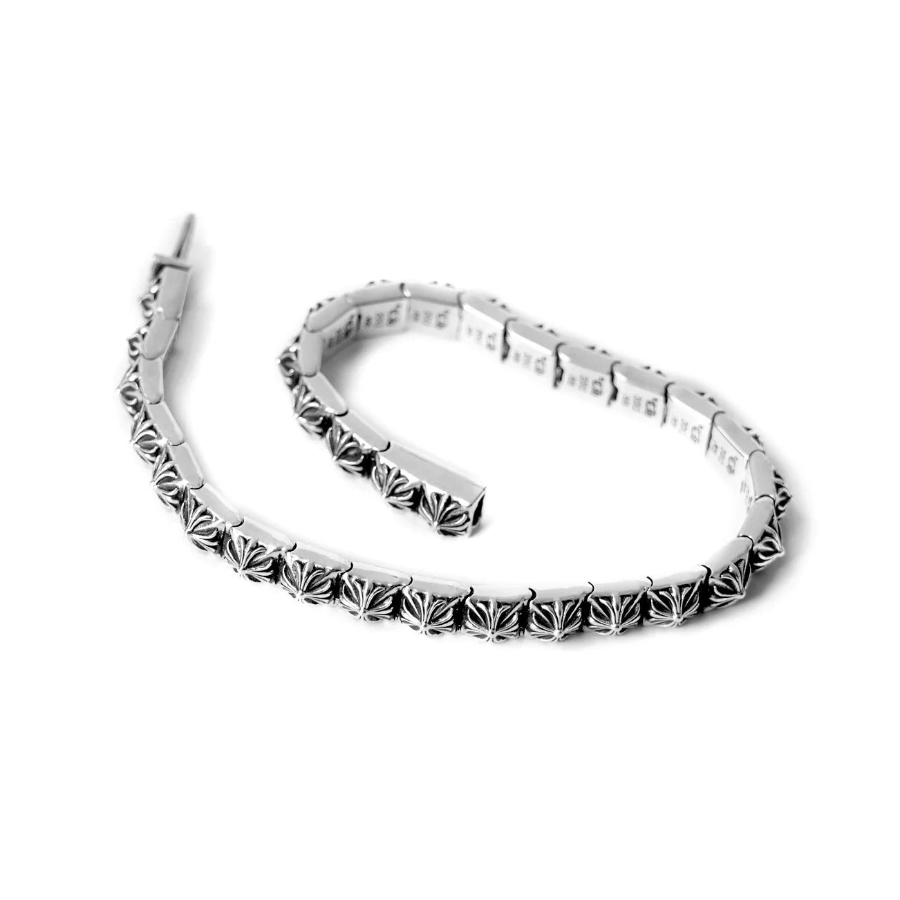 CH Plus Pyramid Link Bracelet – bracelet back view