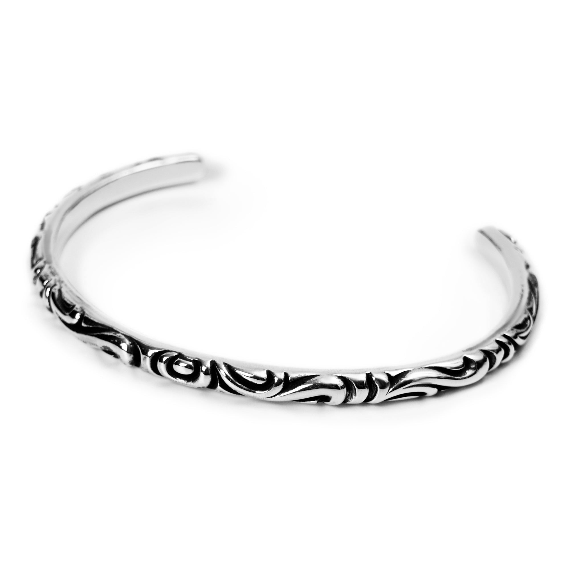 Chrome Hearts Scroll Band Cuff – bracelet front view