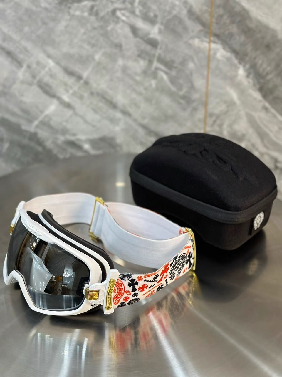Chrome Hearts Snow Goggles White – sunglasses front view