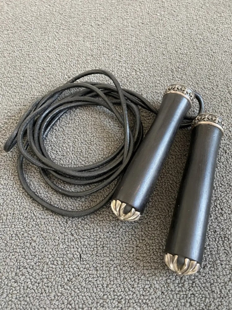 Chrome Hearts leather jump rope – piece front view
