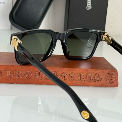 Chrome Hearts Halllamanass Glasses – sunglasses detail close-up