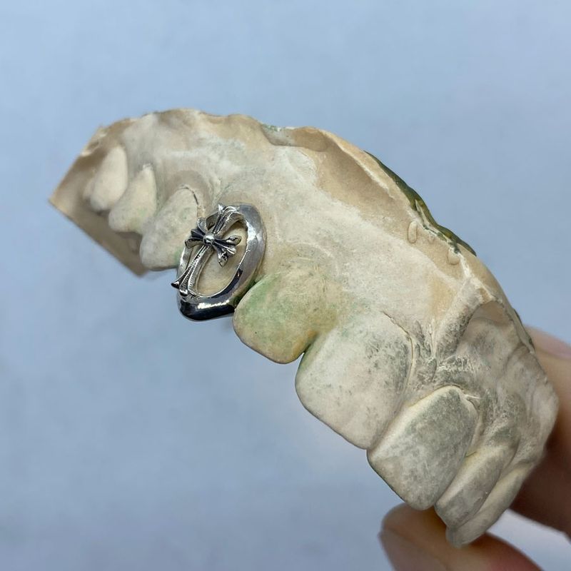 Authentic Chrome Hearts Chrome Hearts Tooth Cap – front view