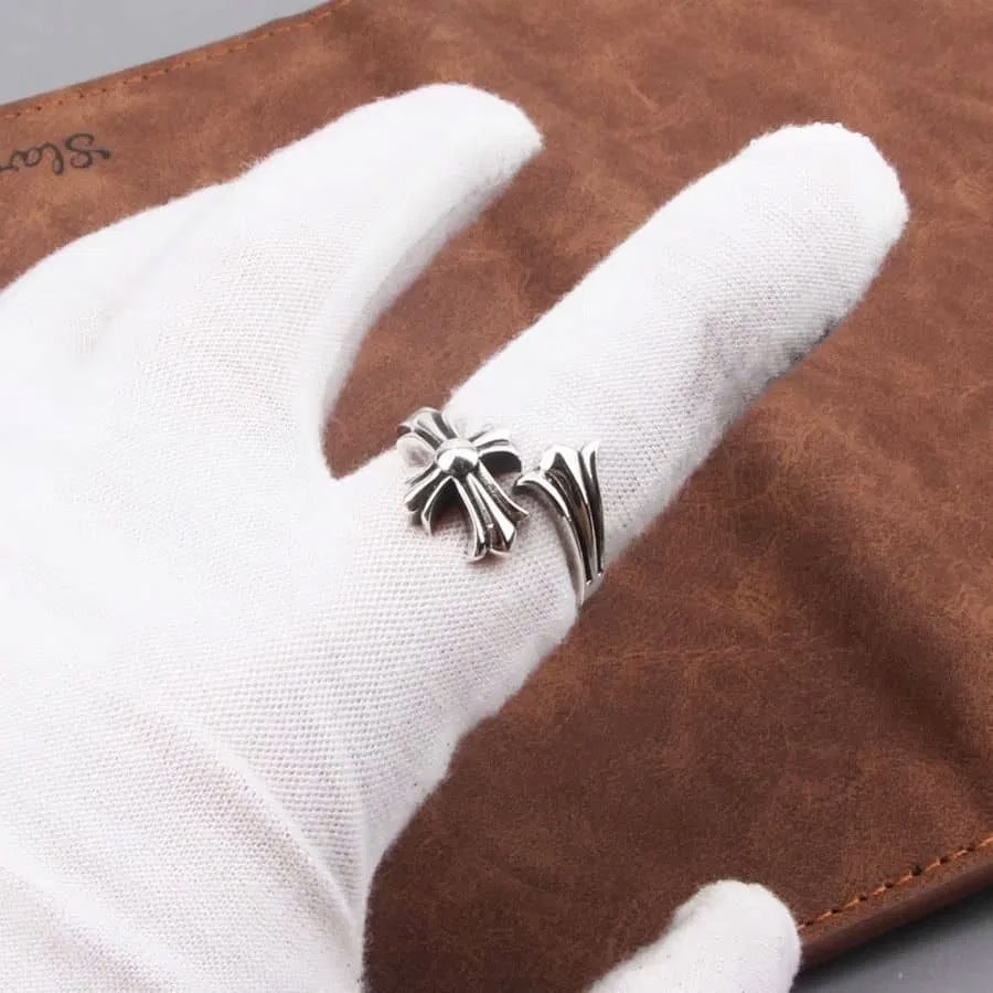 Authentic Chrome Hearts Chrome Hearts Wing Cross Ring – front view
