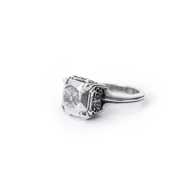 Authentic Chrome Hearts Butterfly Cross Cocktail Ring – ring front view