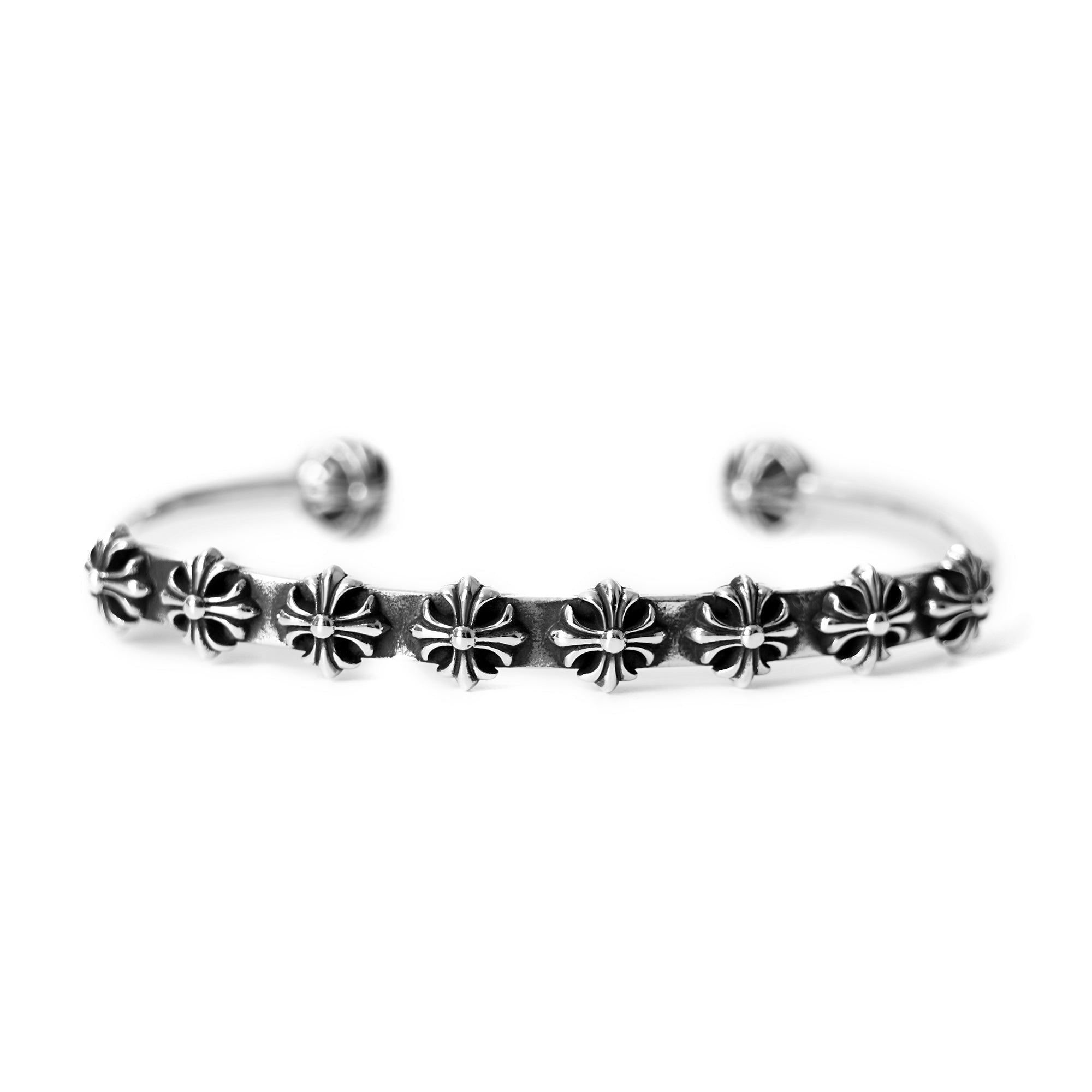 CH Plus Skinny Multi Cuff – bracelet front view