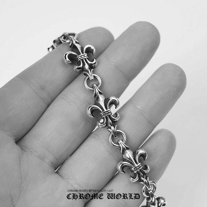 Authentic Chrome Hearts Chrome Hearts BS Fleur Cross Cut out Link Bracelet – front view