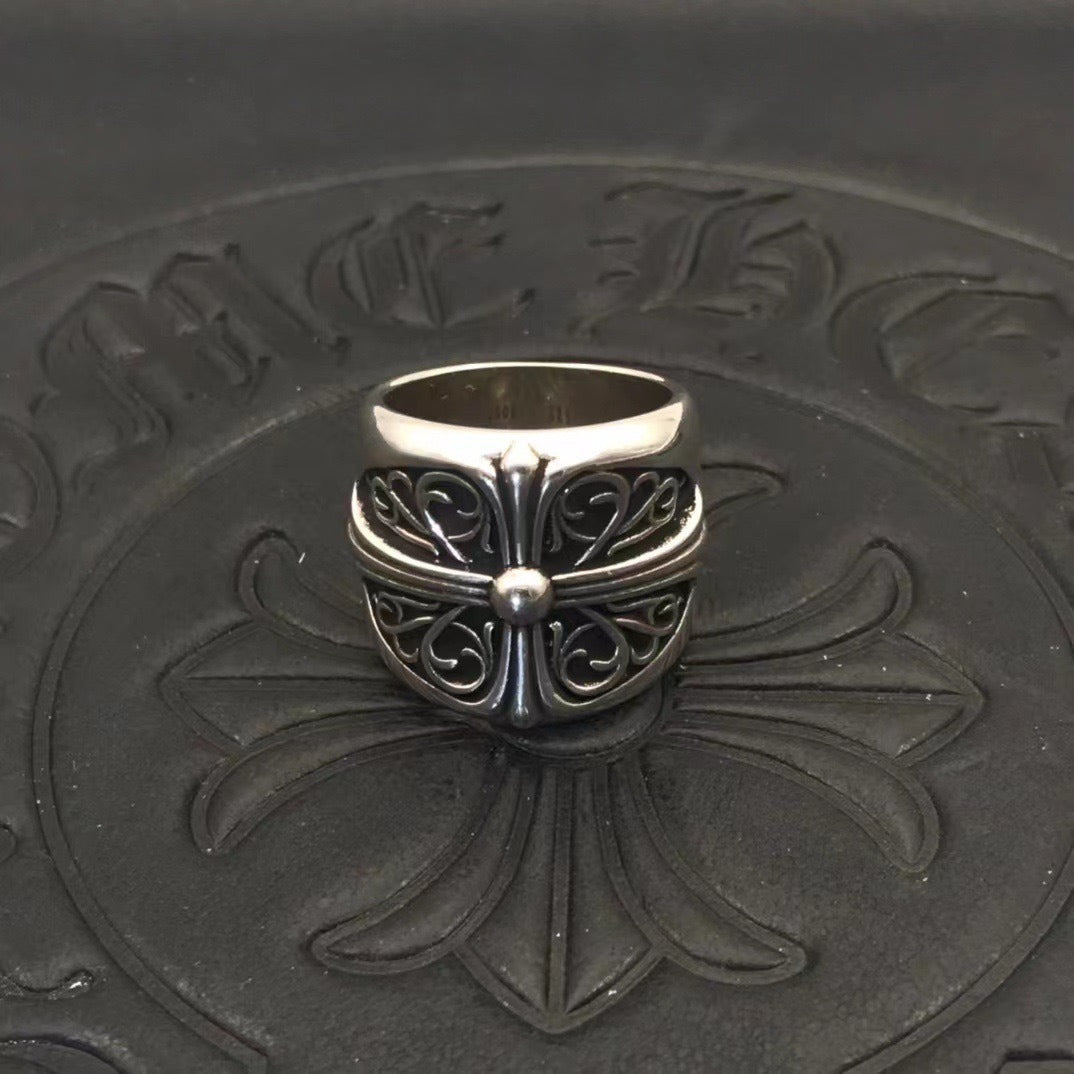 Chrome Hearts Filigree Cross Ring – ring front view
