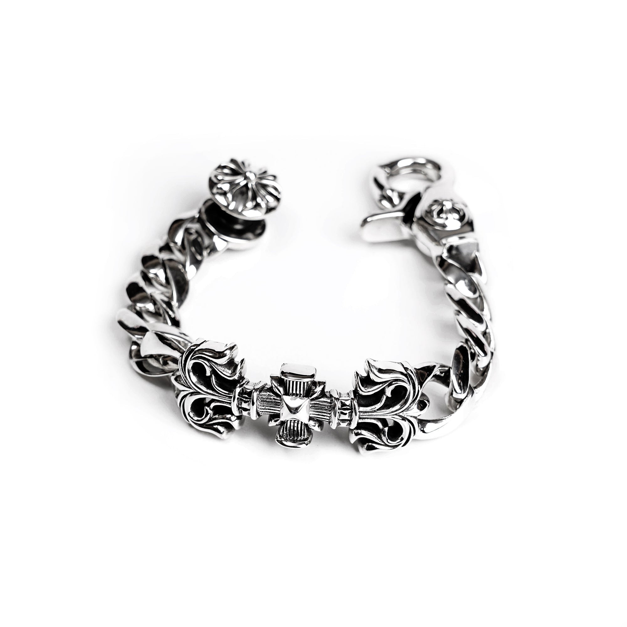 Chrome Hearts Filigree Square Cross Clip Bracelet – bracelet front view
