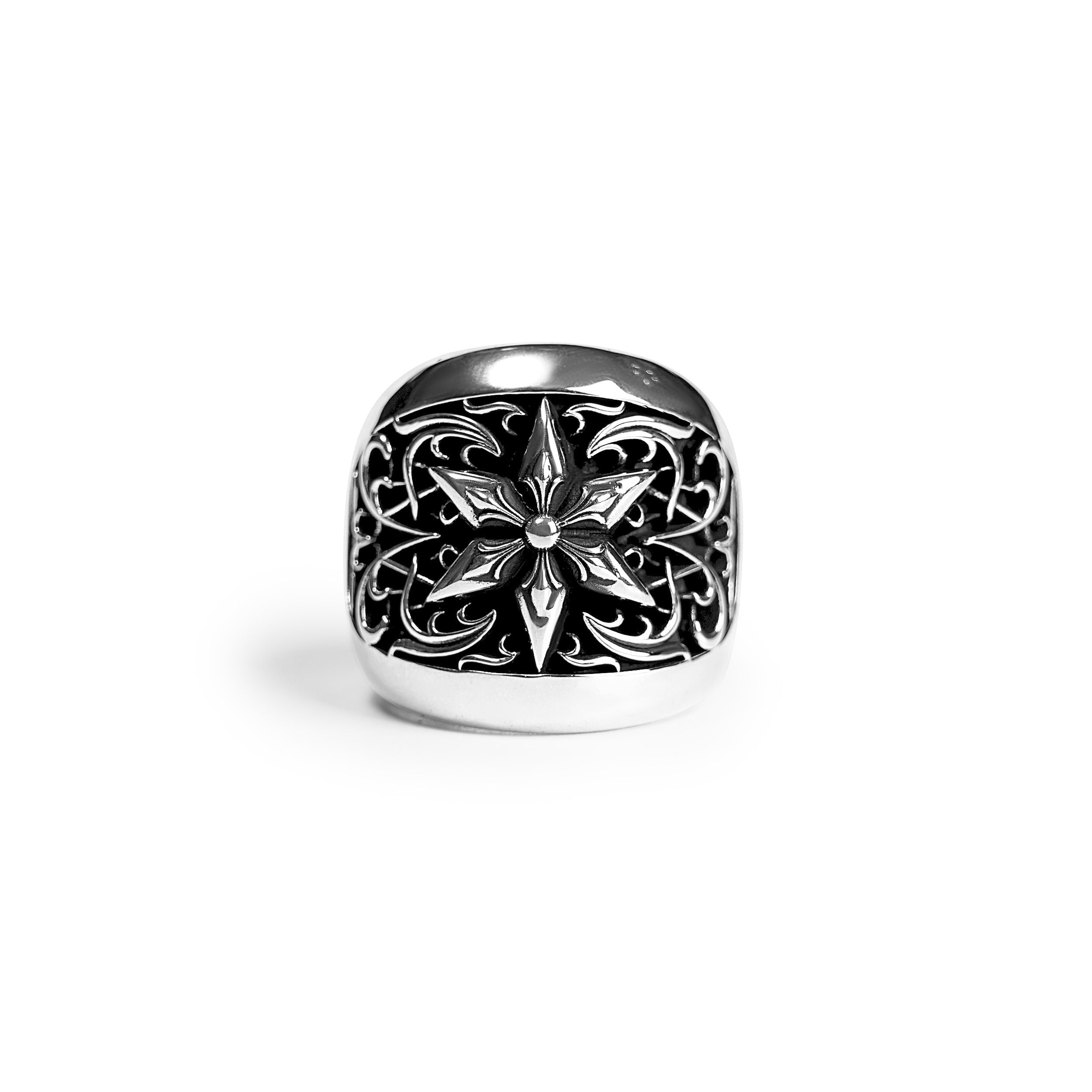 Chrome Hearts Oval Star Ring – Classic – ring front view