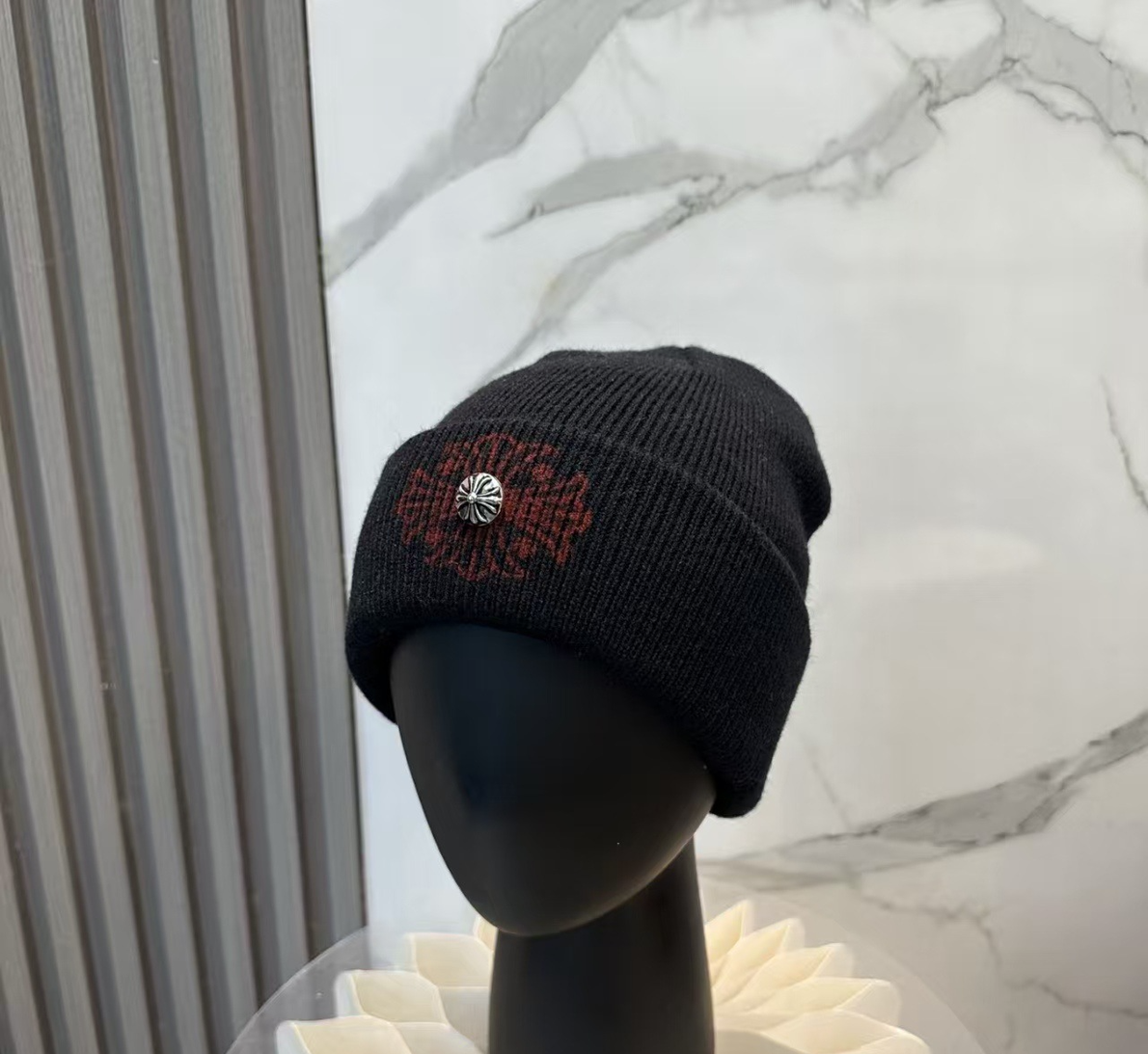 Authentic Chrome Hearts Chrome Hearts Red Floral Cross Silver Stud Beanie Black – front view