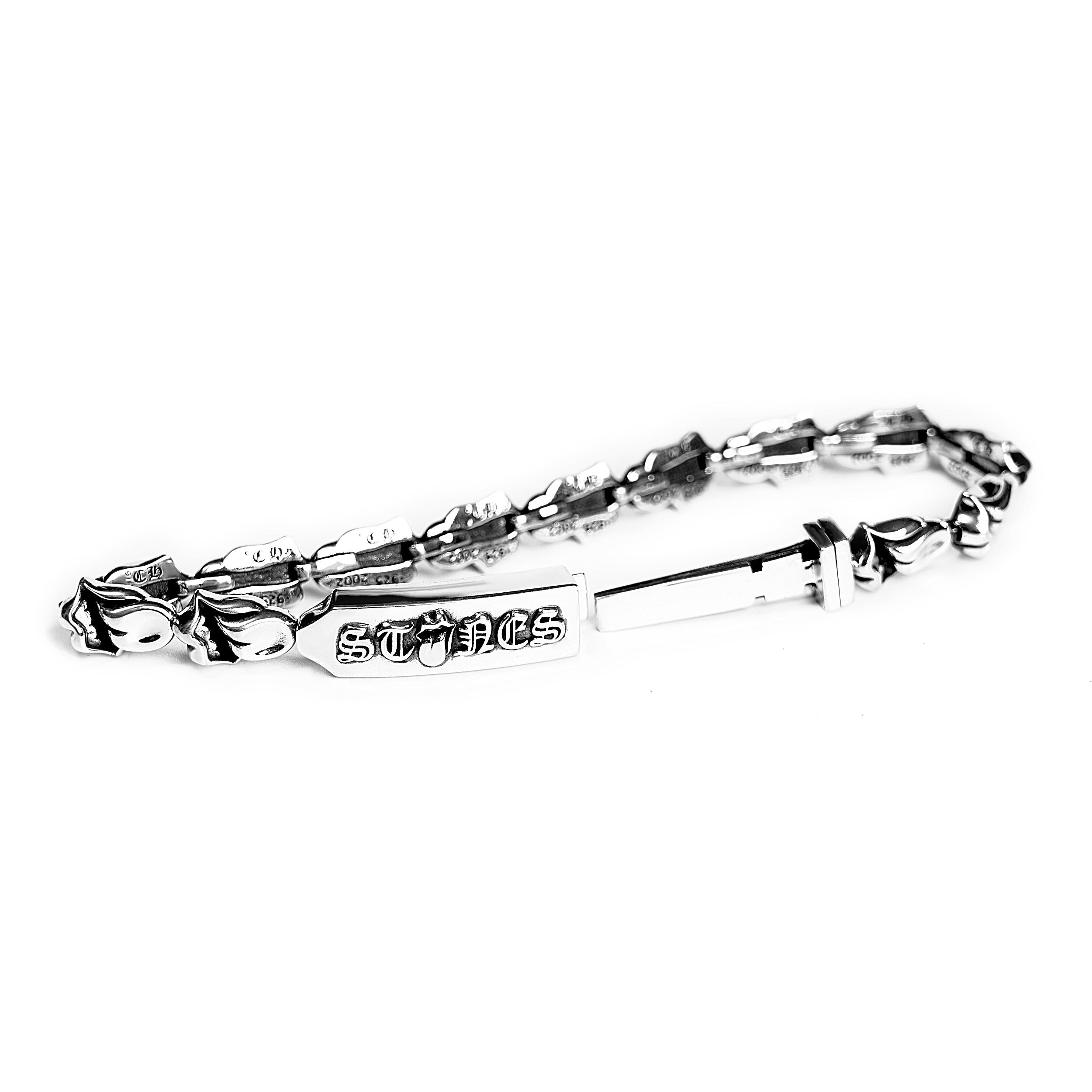 Chrome Hearts Rolling Stones Tongue Bracelet – bracelet front view