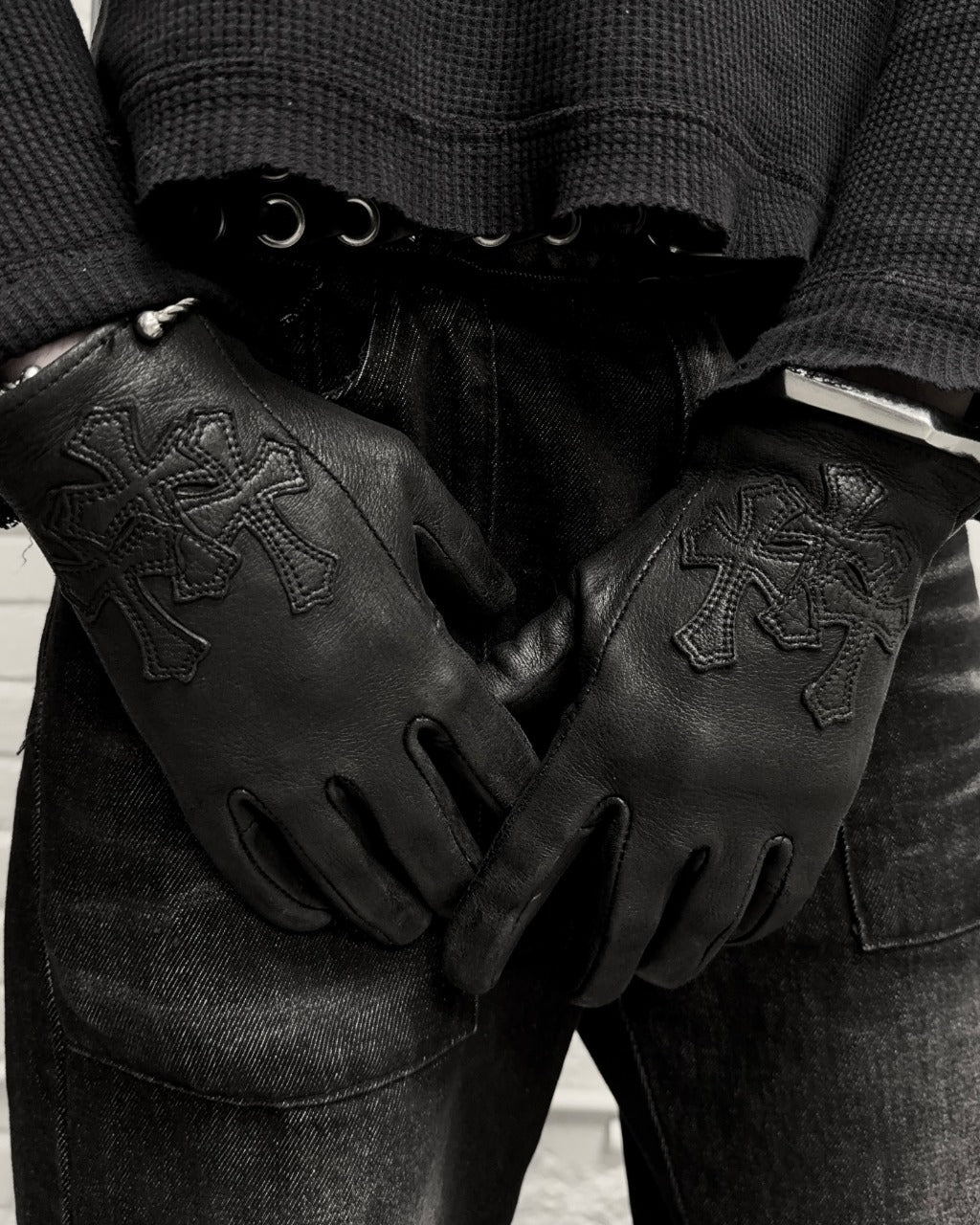 Chrome Hearts Triple Cross Leather Gloves – gloves detail close-up