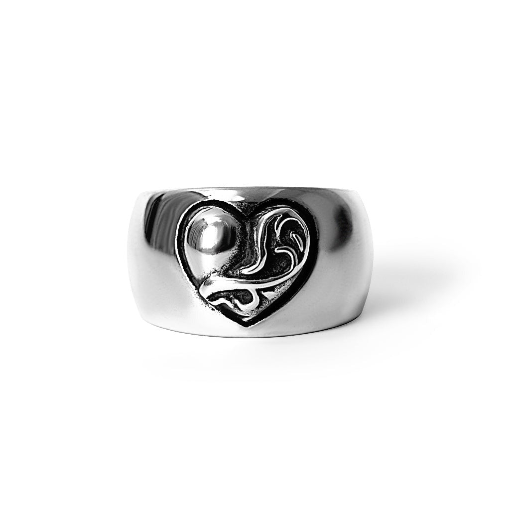 Authentic Chrome Hearts Heart Band Ring – ring front view