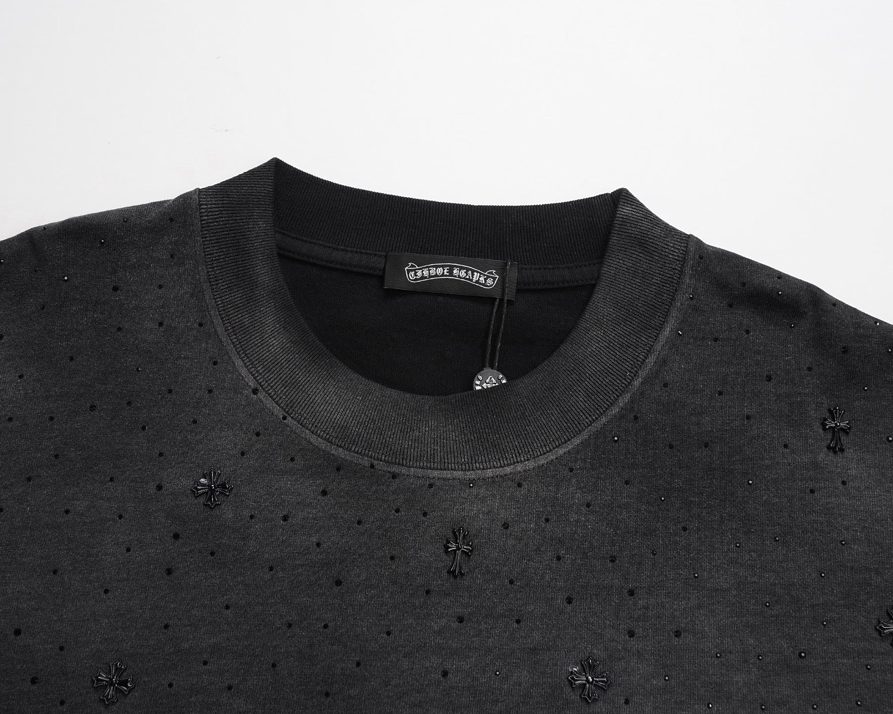 Authentic Chrome Hearts Chrome Hearts OmbrÃ© Cross Stud Tee â€“ front view