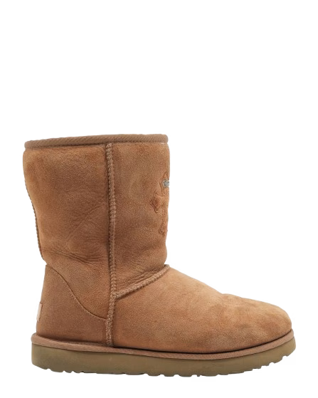 Authentic Chrome Hearts Chrome Heart Ugg Bootsâ€‹ Brown â€“ front view