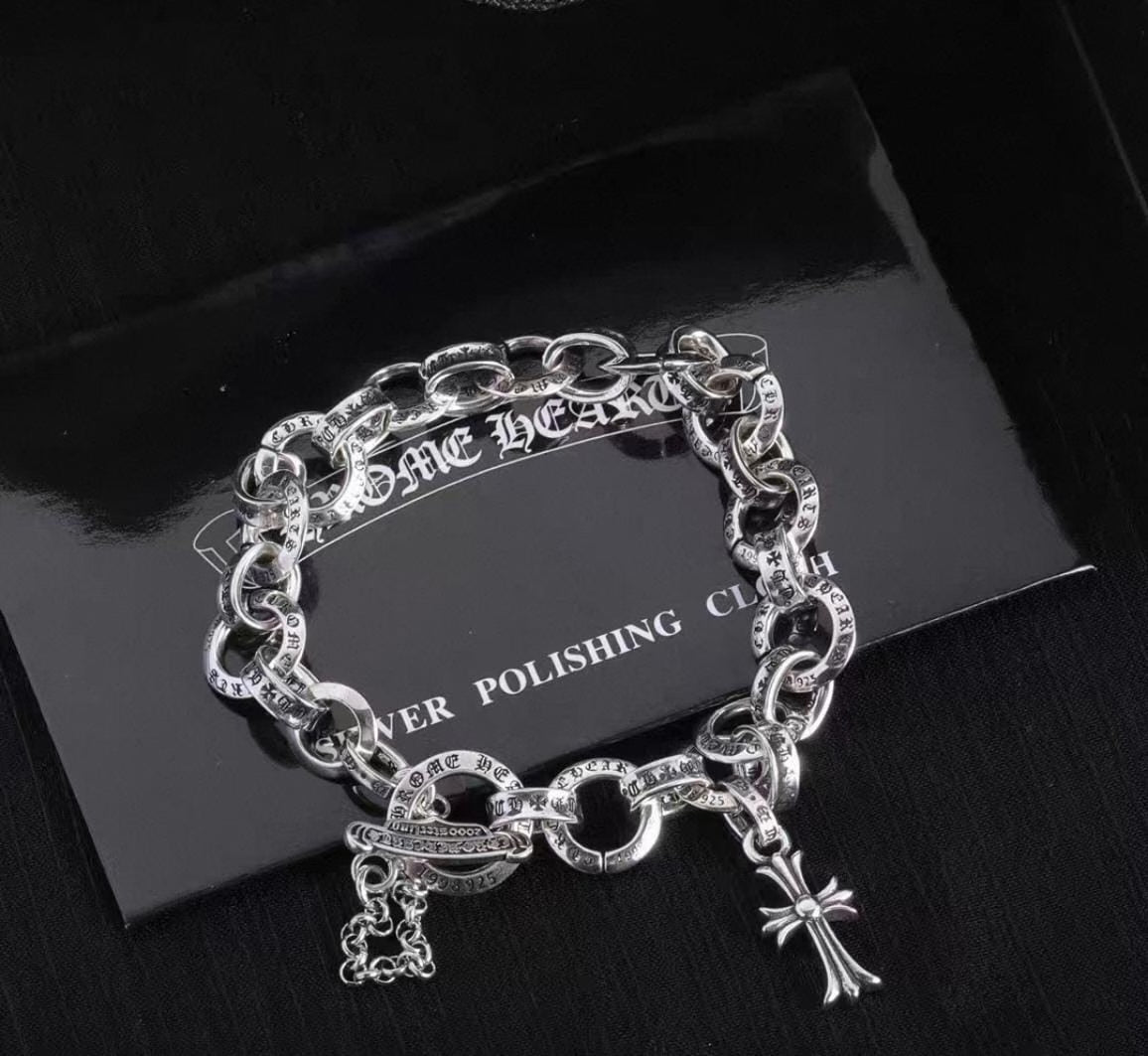 Authentic Chrome Hearts Chrome Hearts Tiny Cross Charm Link Bracelet â€“ front view